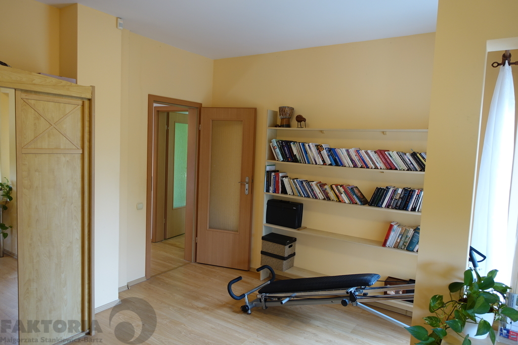 Komfortowy parterowy, dom wolno stojący (18)