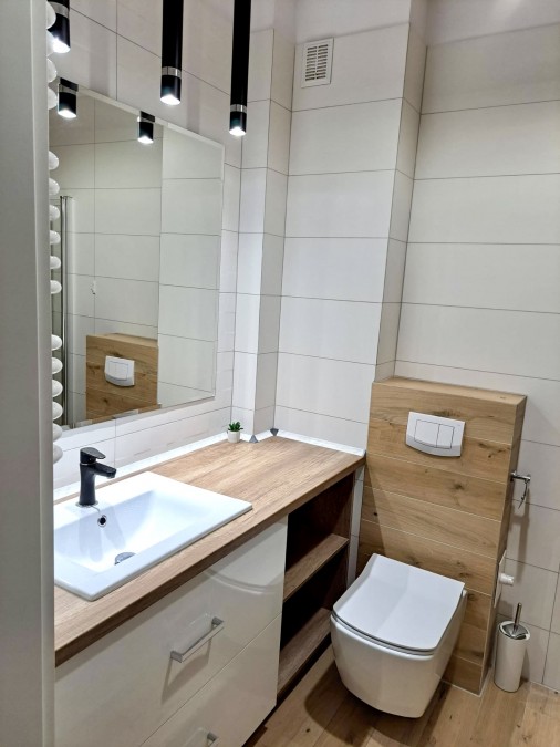 Nowy Apartament z Tarasem i Prywatnym Ogrodem (11)