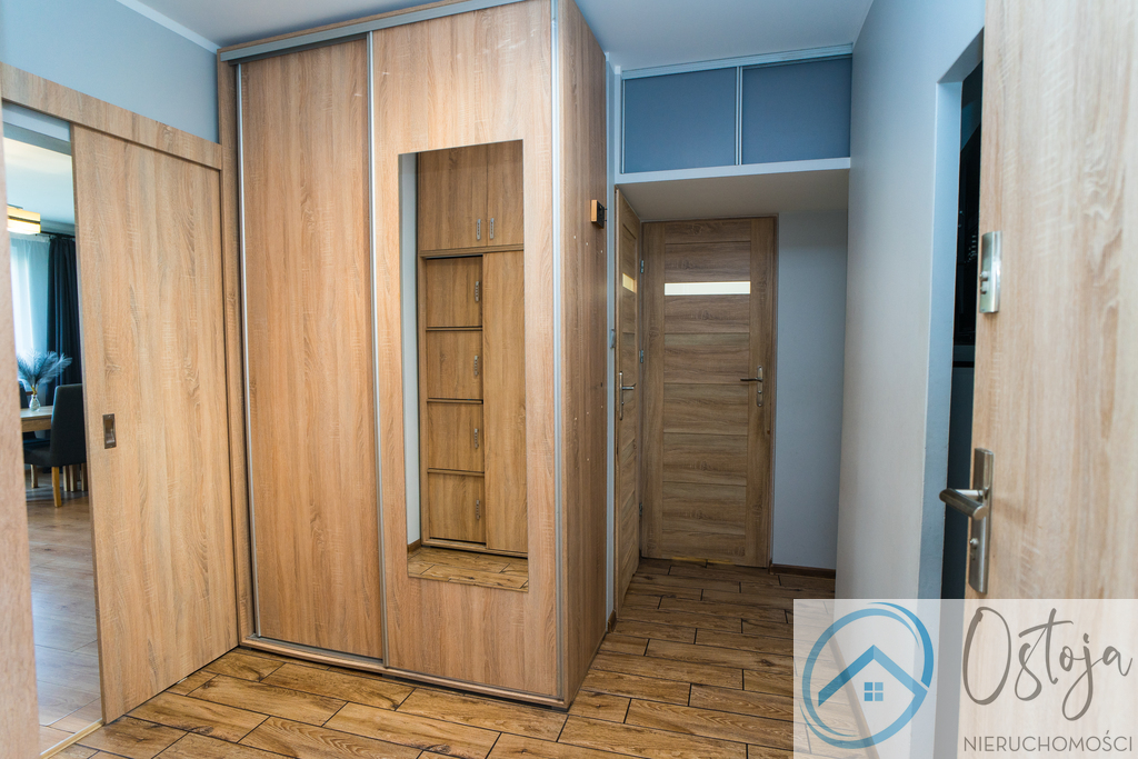 Dwu pokojowe z balkonem - oś. Kasztanowe (10)