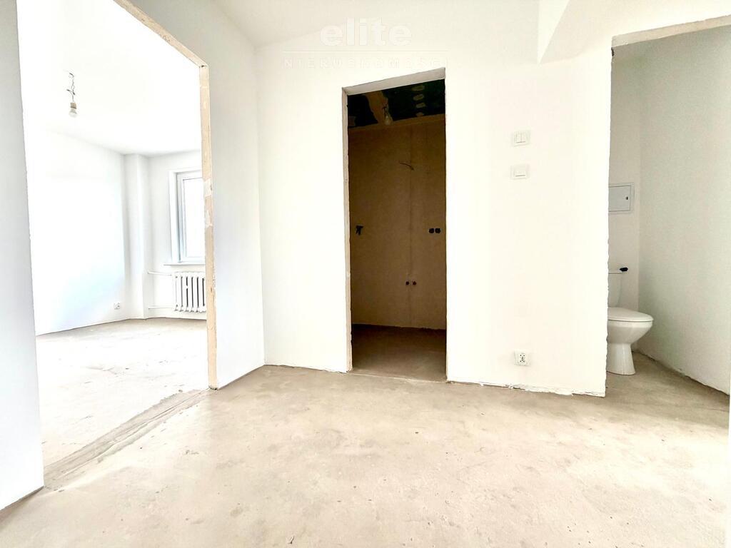 Os. Gryfitów, Spółdzielcze 3 pok balkon piwnica (10)