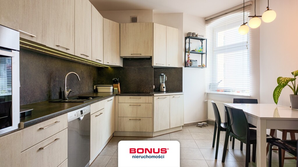 3 pokoje 90 m2 - przy parku, Wały Chrobrego (7)
