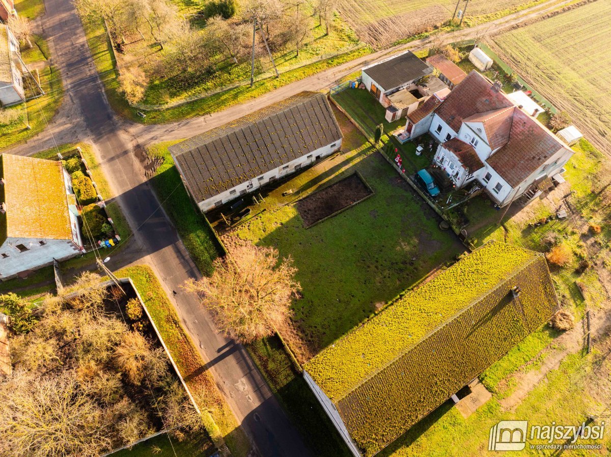 Grabin - 2 budynki gosp. trasa Nowogard-Golczewo (14)
