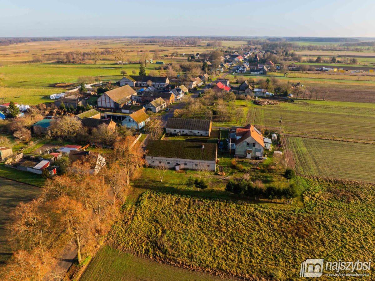 Grabin - 2 budynki gosp. trasa Nowogard-Golczewo (16)