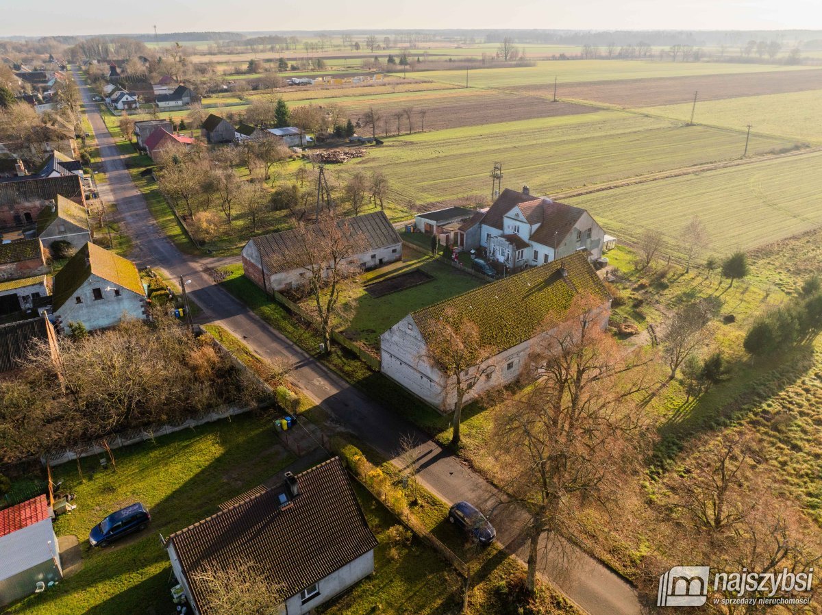Grabin - 2 budynki gosp. trasa Nowogard-Golczewo (5)