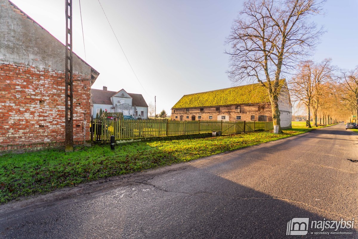 Grabin - 2 budynki gosp. trasa Nowogard-Golczewo (6)