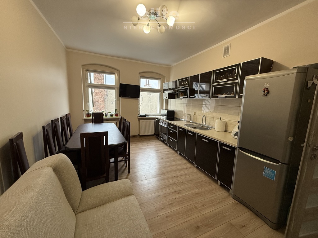 5lipca 2 pokoje 53m2,odnowiona kamienica 440 tys. (1)