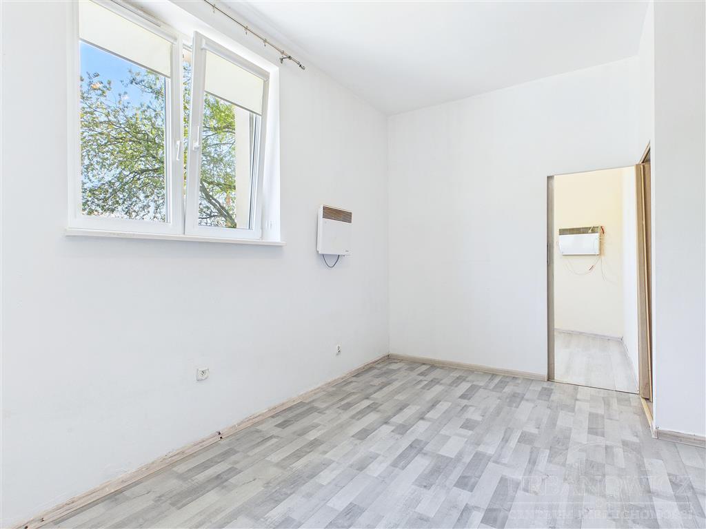 3-pokojowe mieszkanie na parterze. (4)