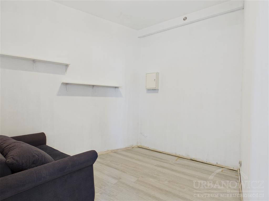 3-pokojowe mieszkanie na parterze. (9)