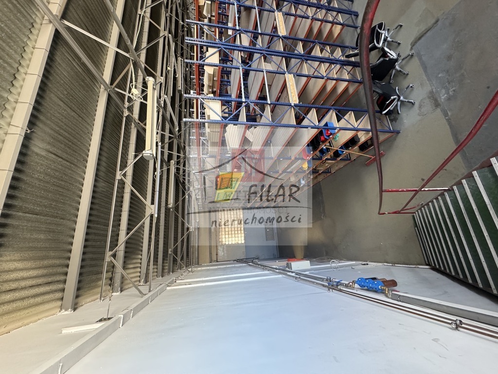 Hala magazynowa z biurami na wyynajem-460m2. (13)
