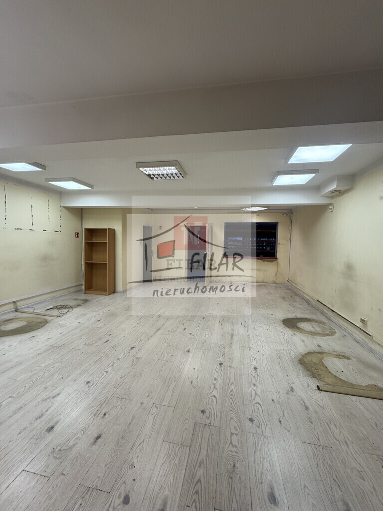 Hala magazynowa z biurami na wyynajem-460m2. (3)