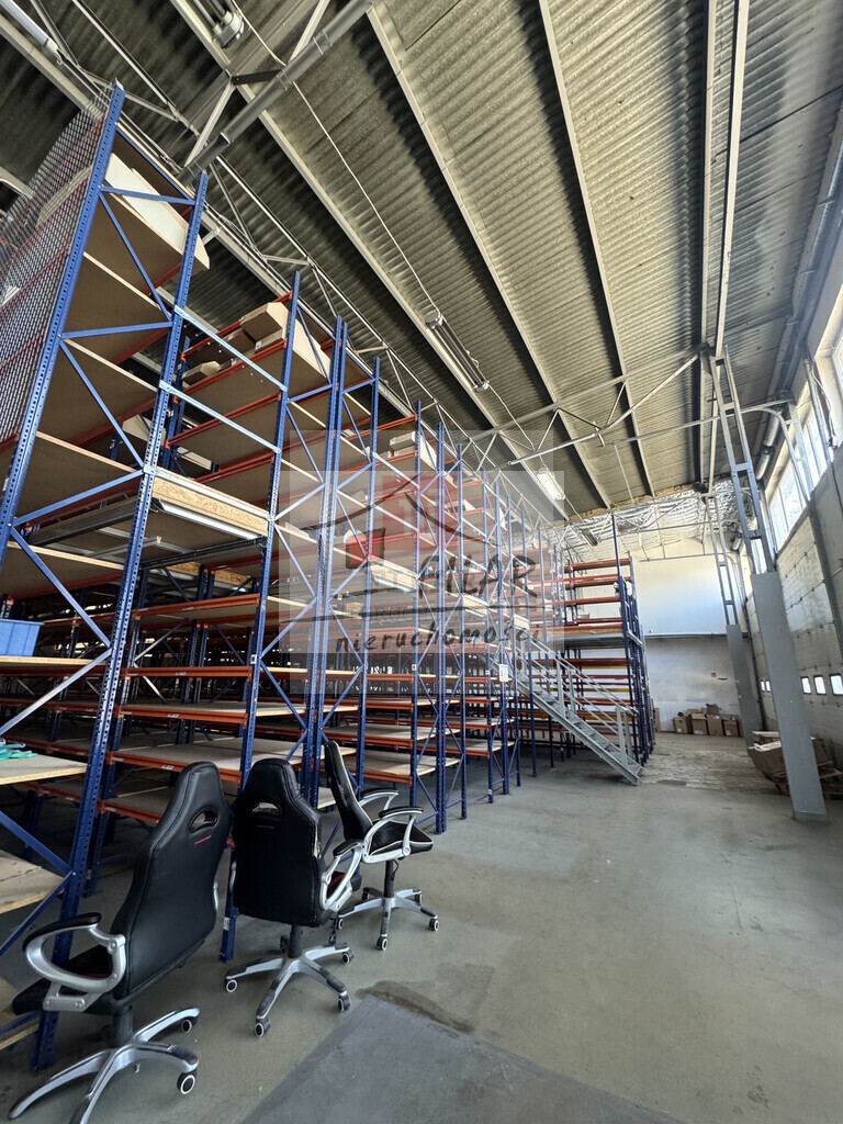 Hala magazynowa z biurami na wyynajem-460m2. (5)