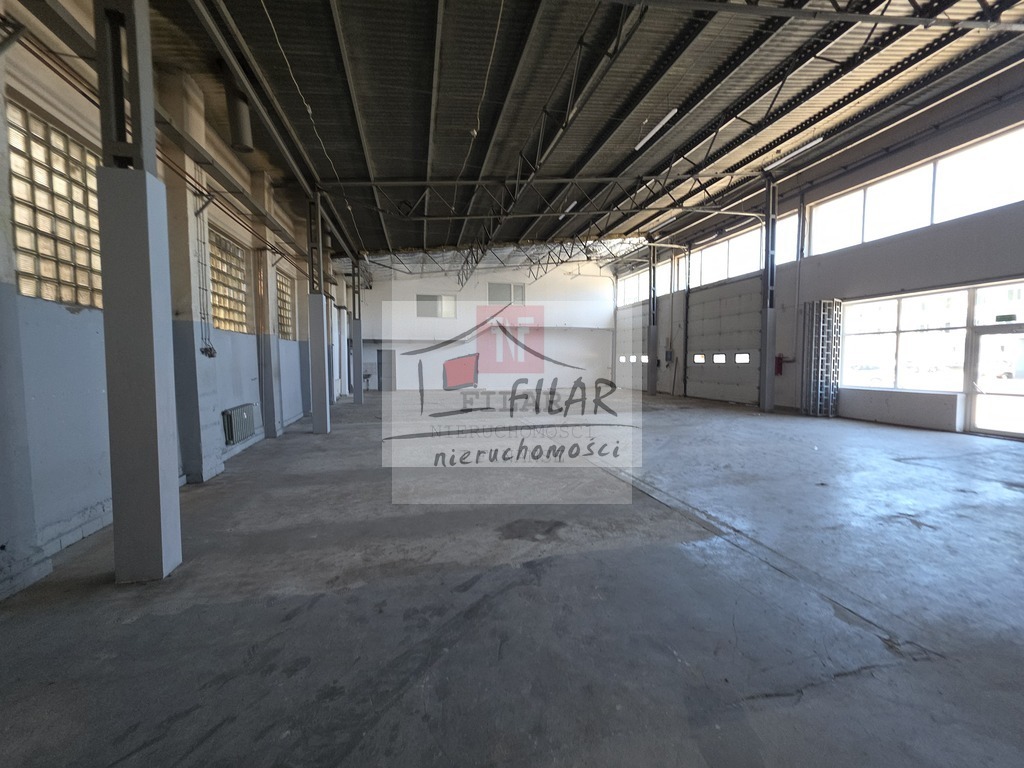 Hala magazynowa z biurami na wyynajem-460m2. (2)