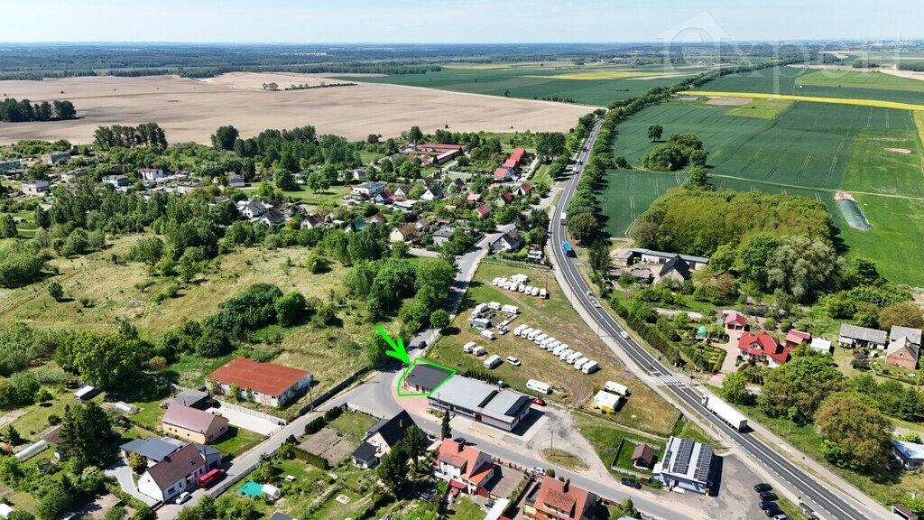 Budynek mieszkalno-usługowy przy DK10 - Wapnica (26)