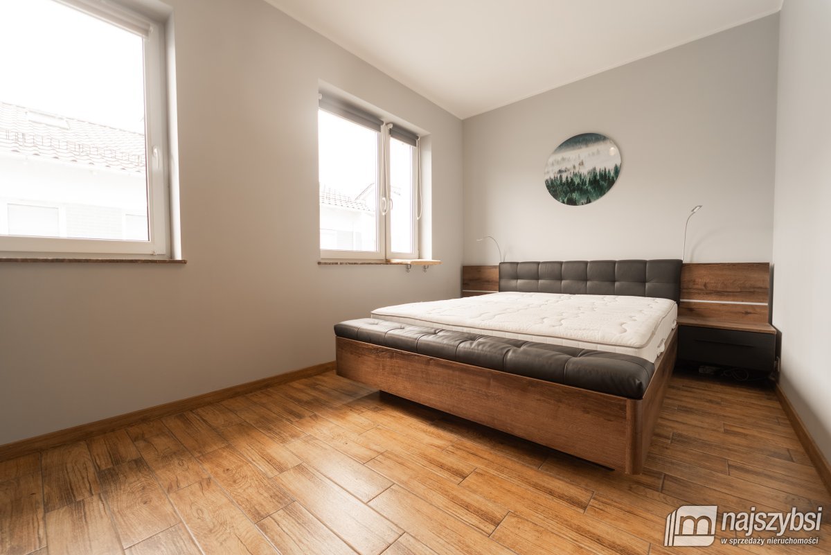 Szczecin- Nowoczesny bliźniak, taras, fotowoltaika (18)