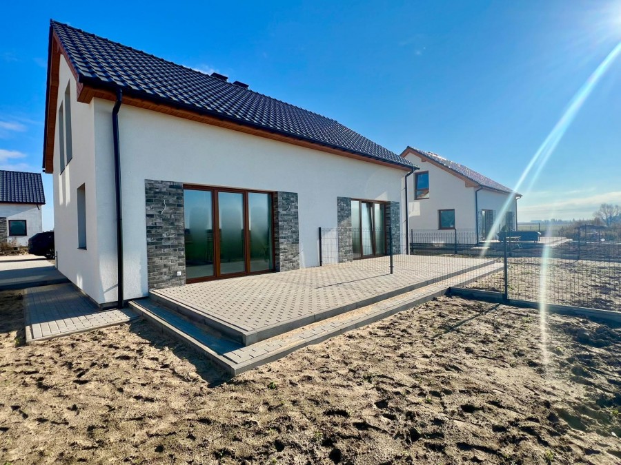 Bliźniaki, 80m2, drogi z kostki, kanalizacja (2)