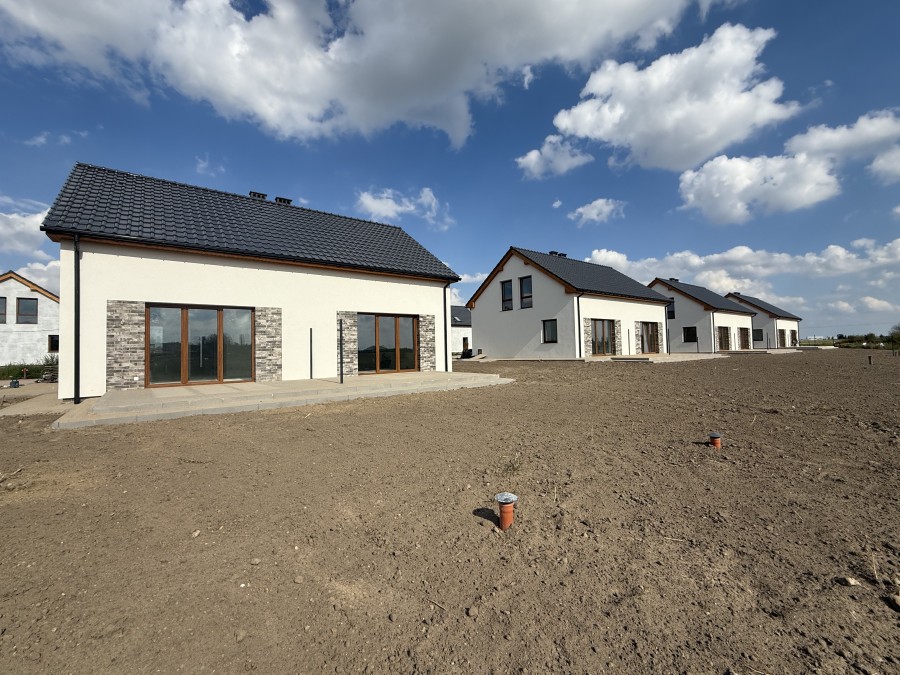 Bliźniaki, 80m2, drogi z kostki, kanalizacja (7)