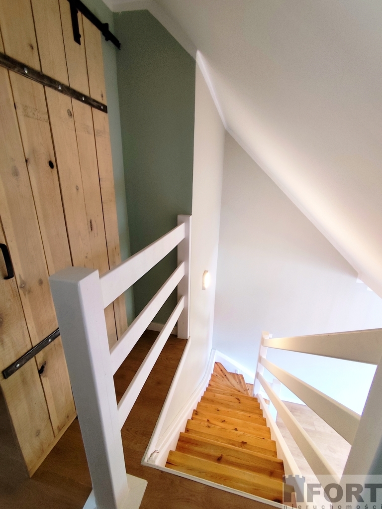 Do sprzedaży dwa pokoje z dużym balkonem (10)