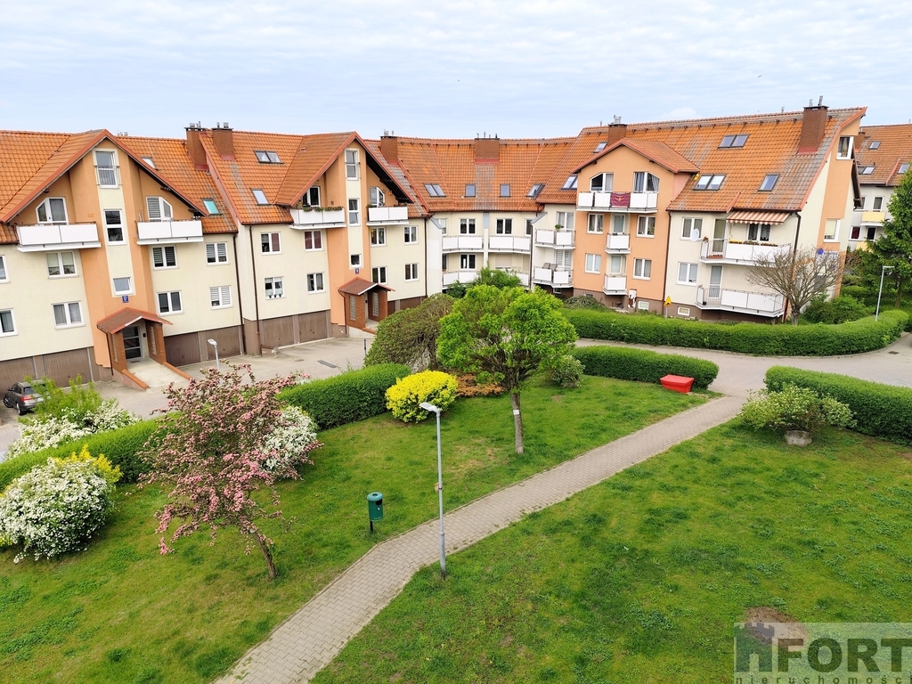 Do sprzedaży dwa pokoje z dużym balkonem (2)