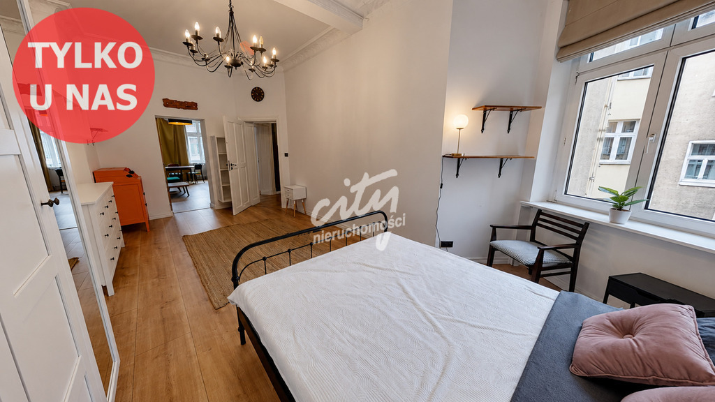 Centrum! 3 pokoje, balkon, osobna kuchnia! (6)