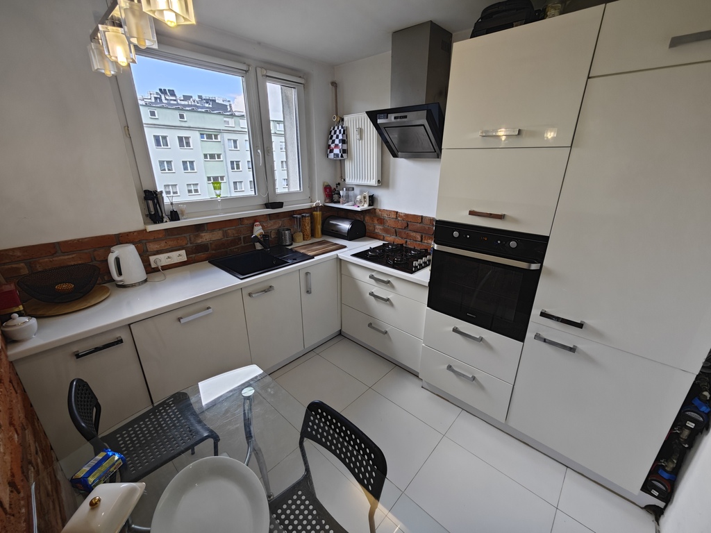 ul. Odzieżowa, 3pok, 55m2, 3 piętro, balkon !!! (10)
