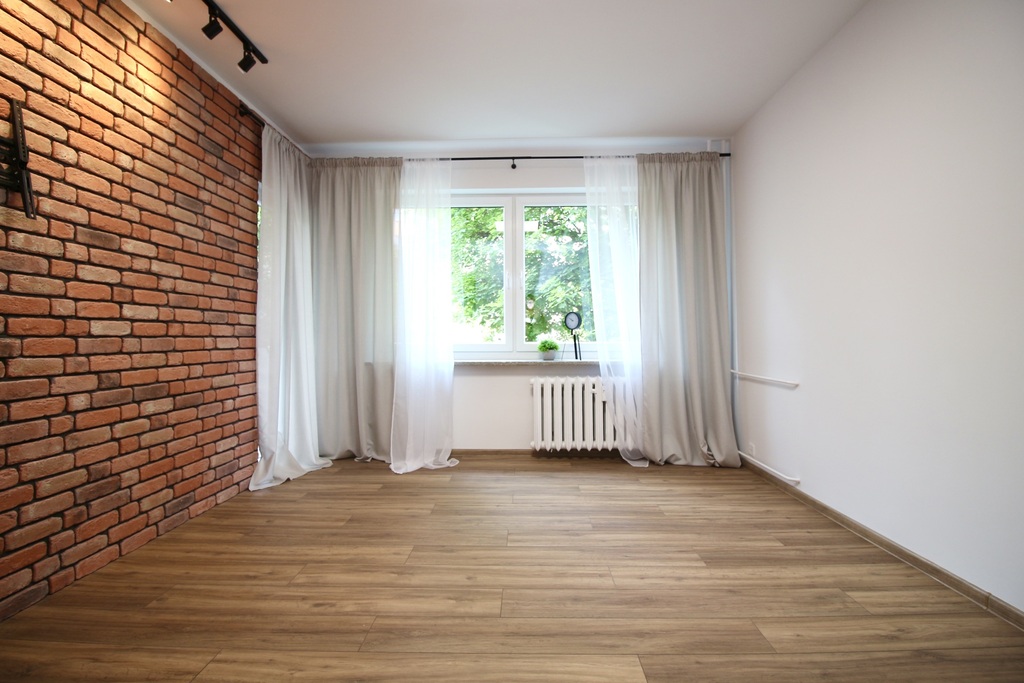 3 pokoje na 1 piętrze - gotowe do wprowadzenia! (6)