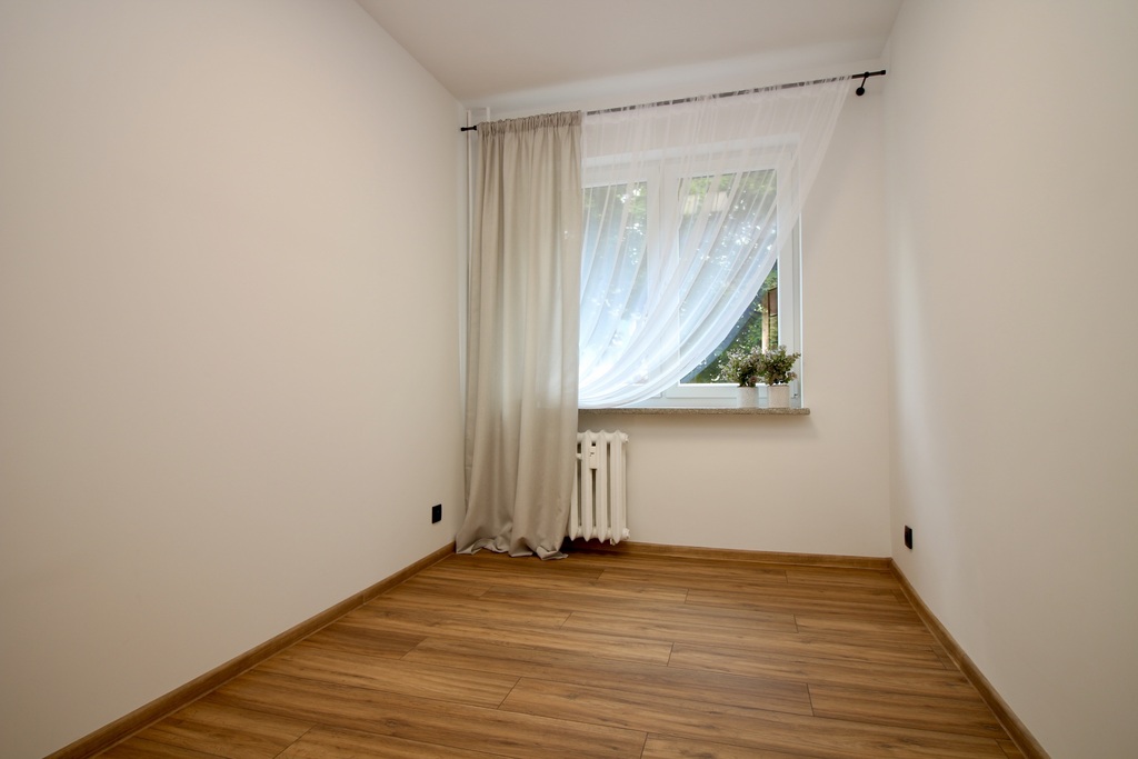 3 pokoje na 1 piętrze - gotowe do wprowadzenia! (9)