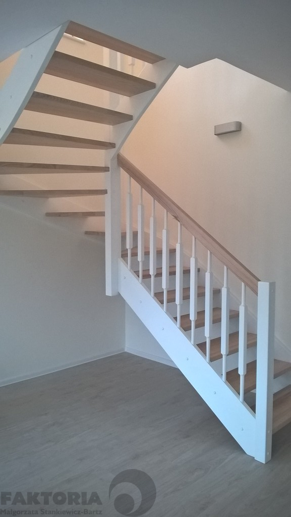 Gumieńce apartament 92 m2, 4 pokoje, balkon 5250,- (14)