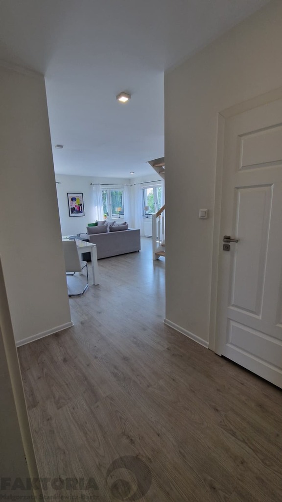 Gumieńce apartament 92 m2, 4 pokoje, balkon 5250,- (24)