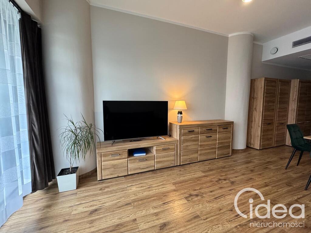 Apartament w Hanza Tower z widokiem. (2)
