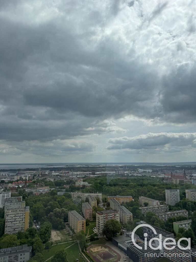 Apartament w Hanza Tower z widokiem. (9)