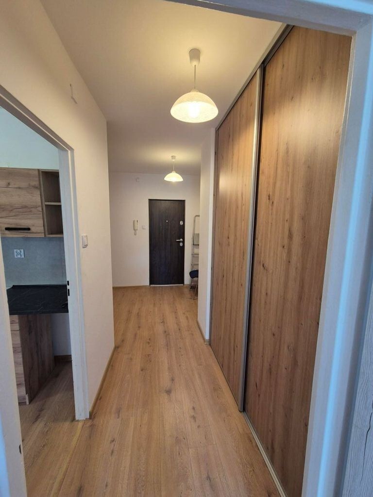 Do wynajęcia 2 pokoje na parterze. (7)