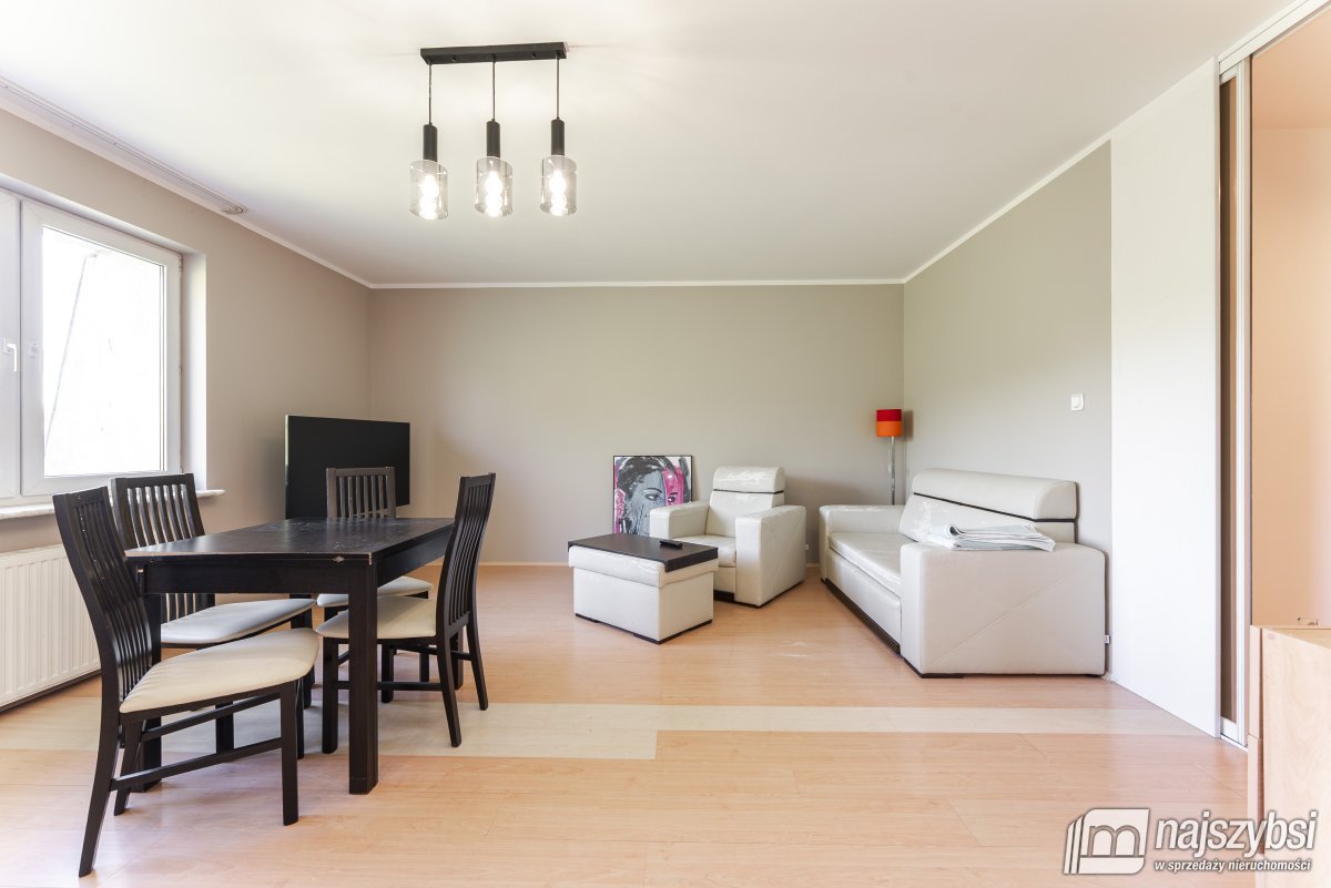 KOŁOBRZEG-APARTAMENT Z WIDOKIEM NA MORZE W PORCIE (10)