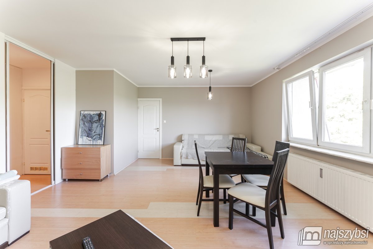 KOŁOBRZEG-APARTAMENT Z WIDOKIEM NA MORZE W PORCIE (11)