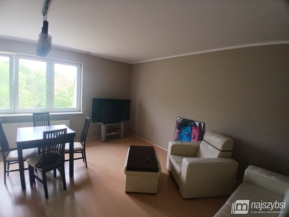 KOŁOBRZEG-APARTAMENT Z WIDOKIEM NA MORZE W PORCIE (7)