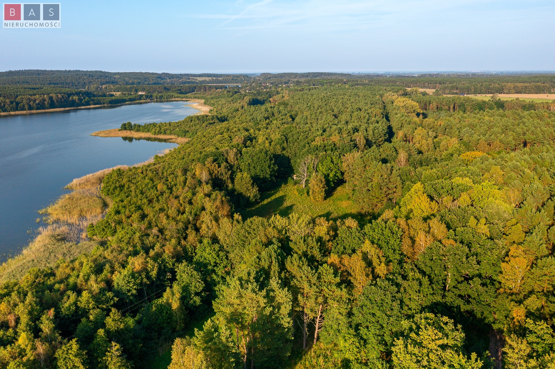 Działka z pozwoleniem na budowę w sąsiedztwie WPN (1)