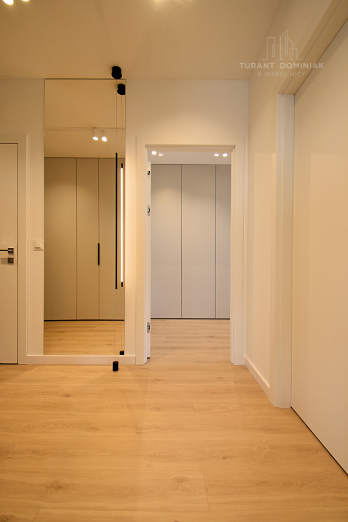 Trzypokojowy apartament z miejscem postojowym (6)