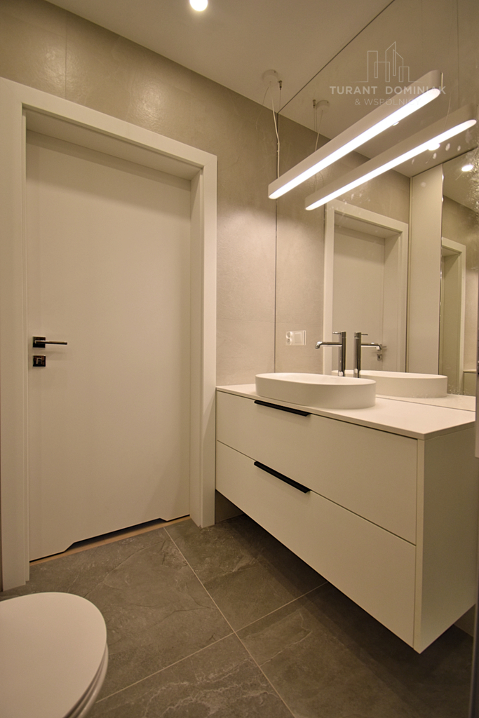 Trzypokojowy apartament z miejscem postojowym (9)