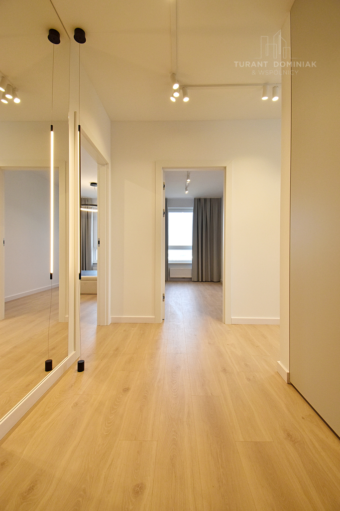 Trzypokojowy apartament z miejscem postojowym (11)