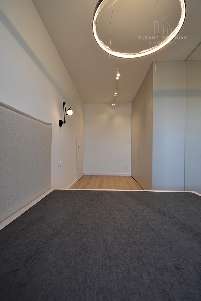 Trzypokojowy apartament z miejscem postojowym (16)
