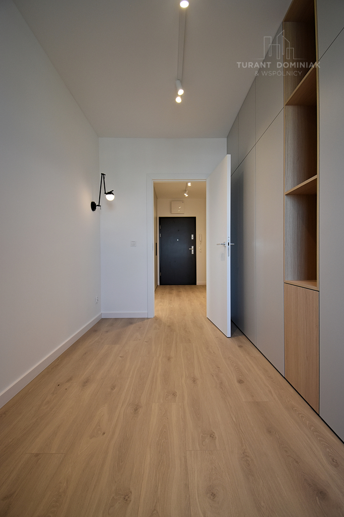 Trzypokojowy apartament z miejscem postojowym (17)