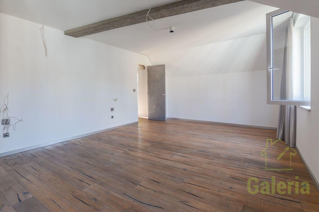 Loft 308 m2 z widokiem na Odrę (5)