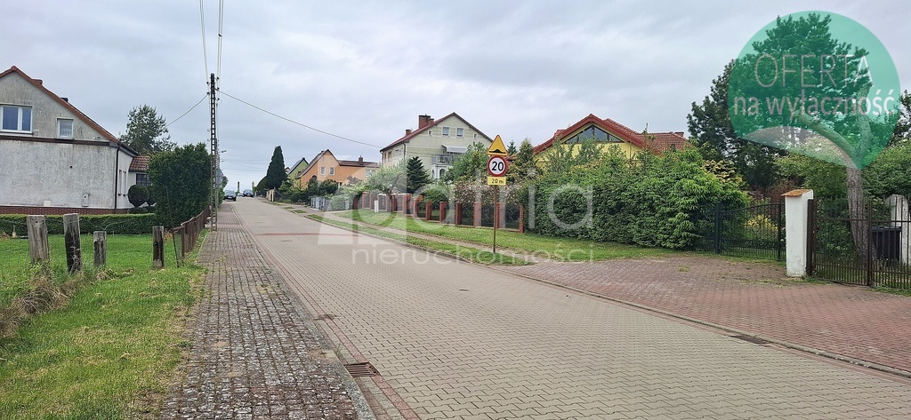 Działka 1425 m2 z pozwoleniem - Trzebiatów (1)