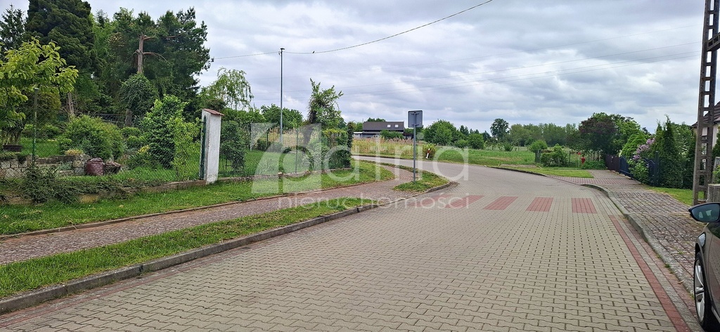 Działka 1425 m2 z pozwoleniem - Trzebiatów (2)