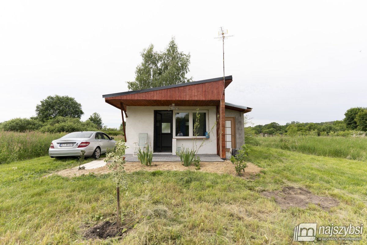 Białogard - działka ROD 760 m2 z murowaną altaną ! (2)