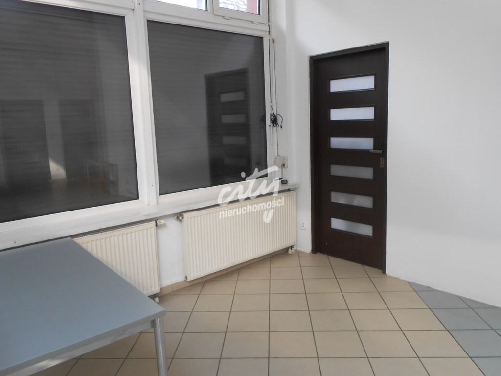 Lokal na wynajem Śródmiescie 50 m2- 2000 zł. (6)