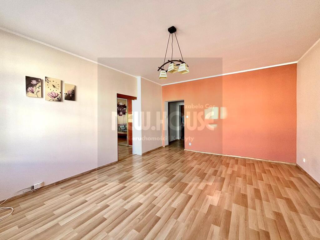 Przestronne 2 pokoje - świetna lokalizacja (5)