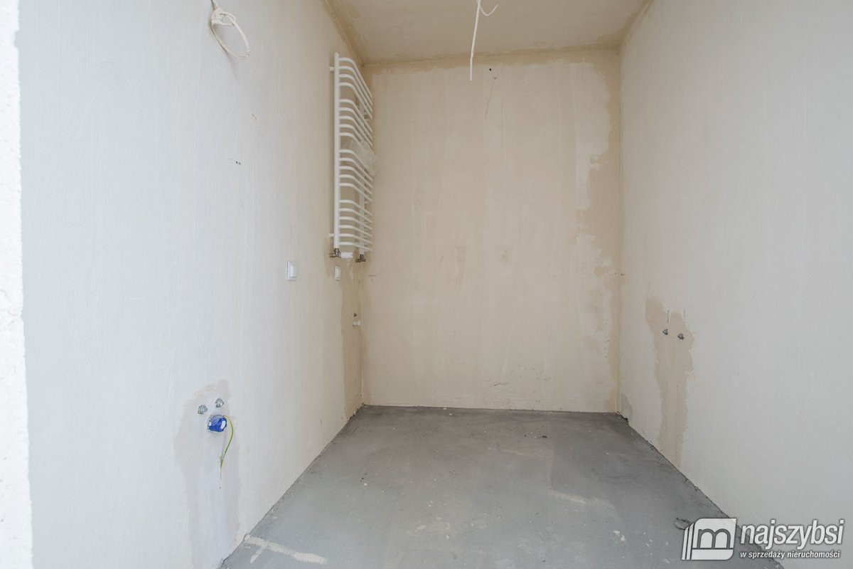 Goleniów-kawalerka z tarasem stan dewelop. 32,3m2 (5)