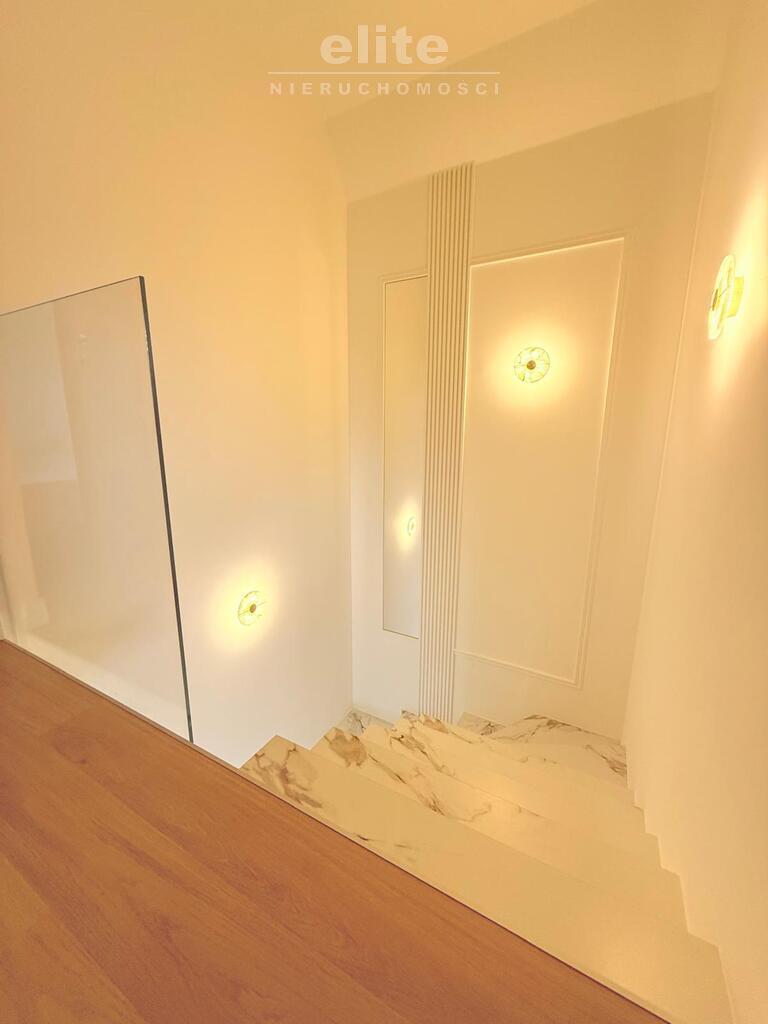Dołuje piękny nowy wykończony dom 5 pokoi dz 520m2 (23)