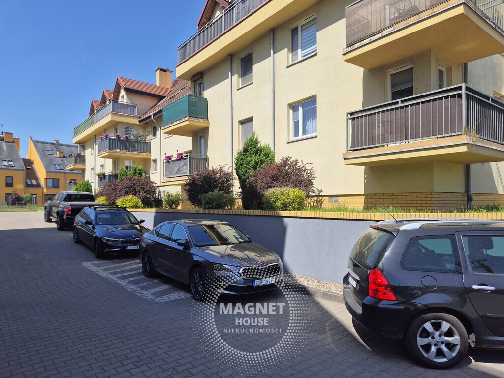 Kawalerka z potencjałem na M2 w Dąbiu (4)