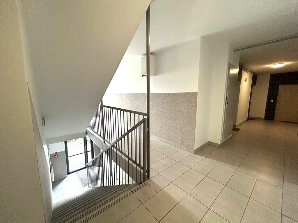 Nowe Miasto * umeblowana kawalerka (6)